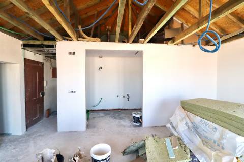 Apartamento T2 com 100m2 totalmente renovado