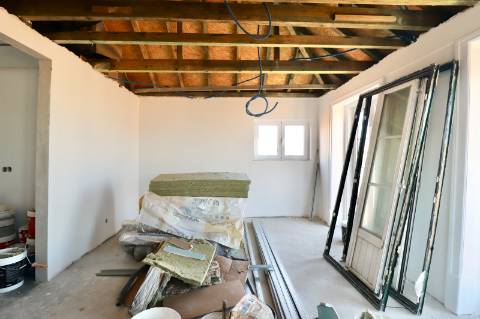 Apartamento T2 com 100m2 totalmente renovado