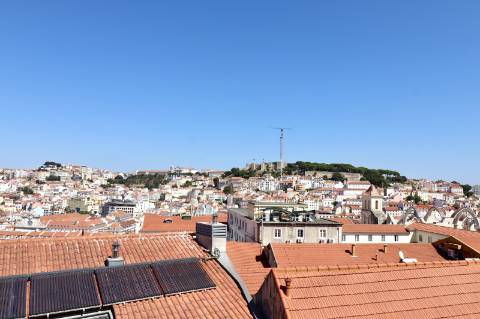 Apartamento T2 com 100m2 totalmente renovado