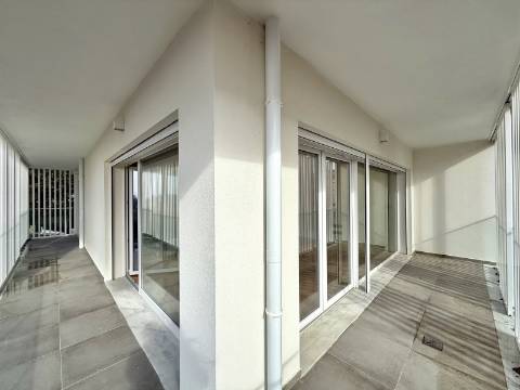 Apartamento T4 no novo empreendimento São João Residence