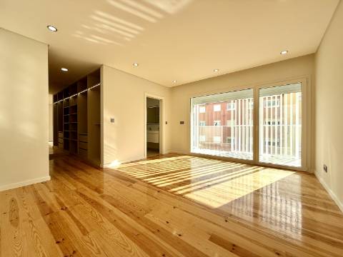 Apartamento T4 no novo empreendimento São João Residence