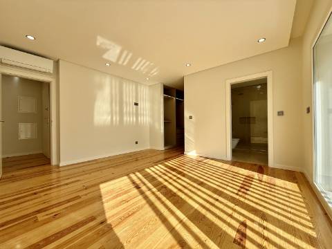 Apartamento T4 no novo empreendimento São João Residence