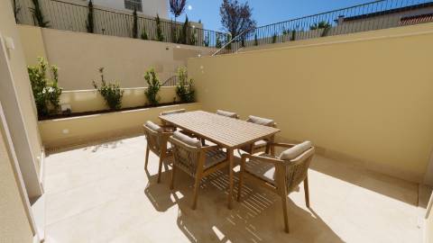 Apartamento T3 Duplex com 227,61m2