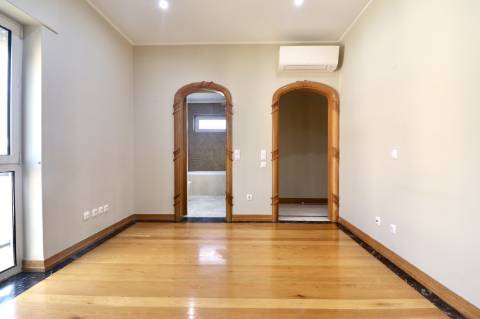 Apartamento T3 no Centro de Cascais com Vista Mar