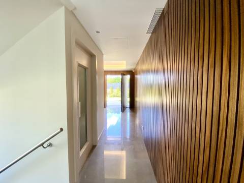 Moradia T7 com vista total de mar