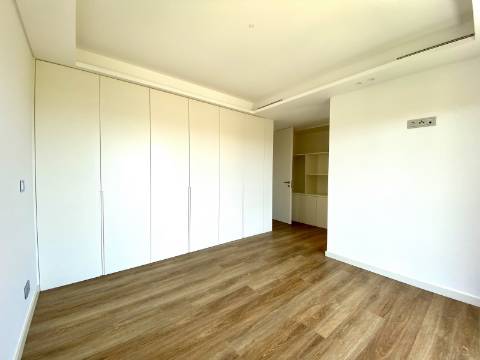 Moradia T7 com vista total de mar