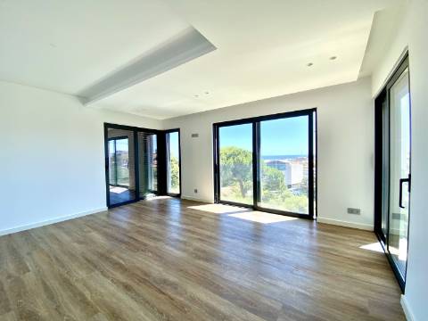 Moradia T7 com vista total de mar