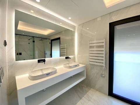 Moradia T7 com vista total de mar