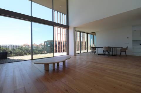 Penthouse T4 Duplex no empreendimento One Living.