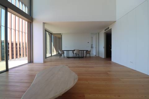 Penthouse T4 Duplex no empreendimento One Living.