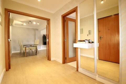 Apartamento T2 em Condominio Fechado com Vista Mar