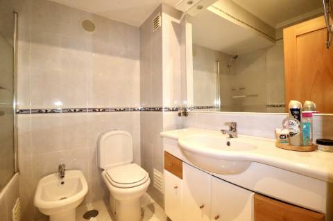 Apartamento T2 em Condominio Fechado com Vista Mar