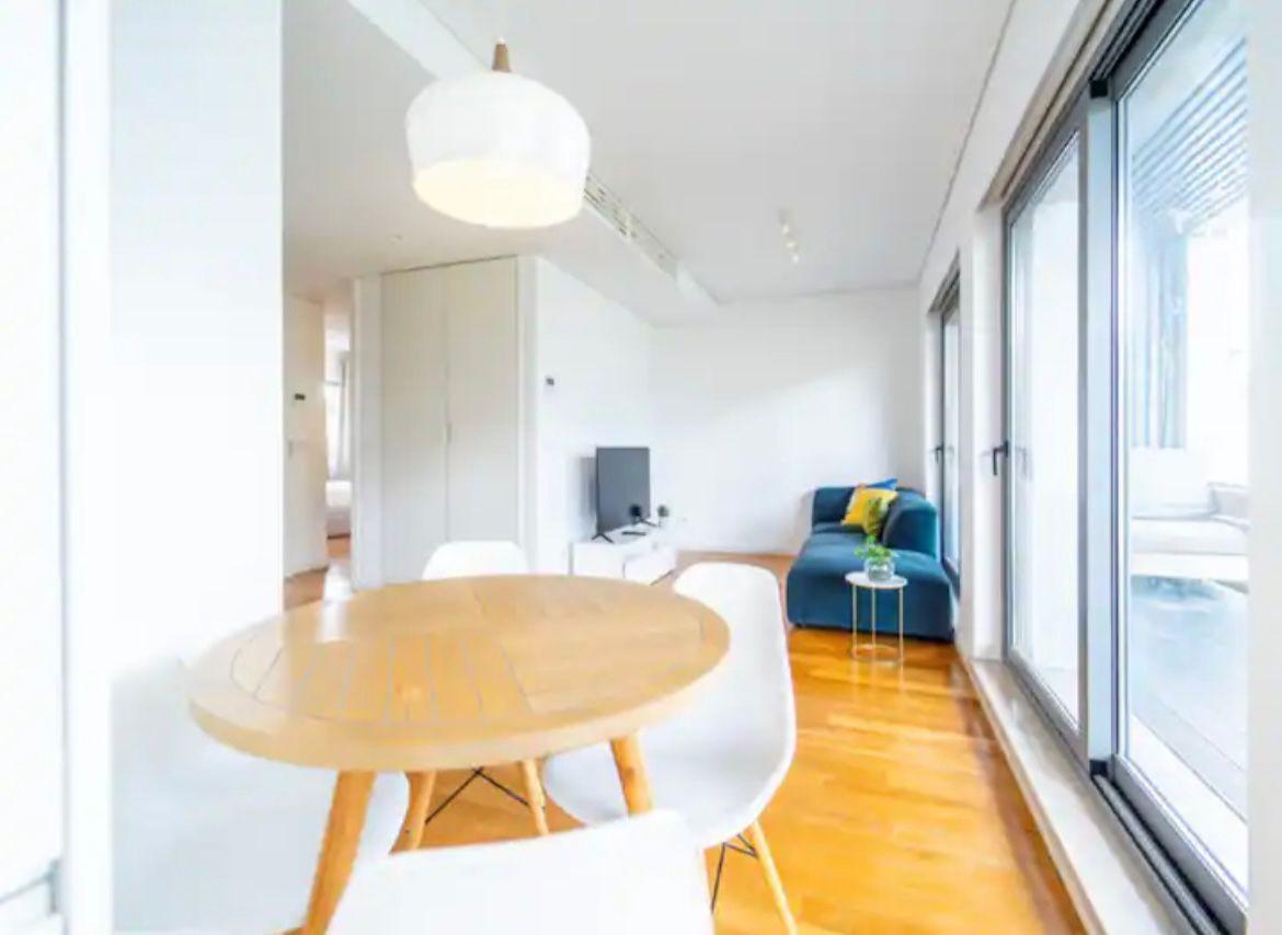 Apartamento T2 junto a Av. da Liberdade