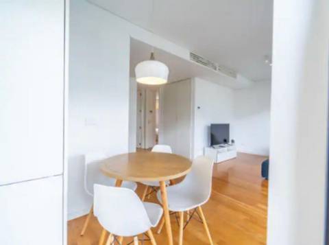 Apartamento T2 junto a Av. da Liberdade