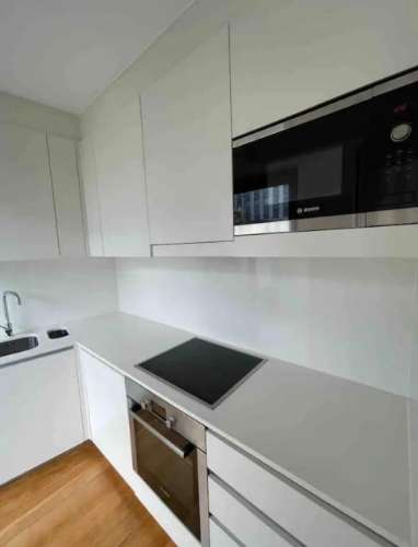 Apartamento T2 junto a Av. da Liberdade