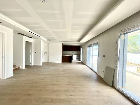 Moradia T4 num condomínio em Manique, Cascais