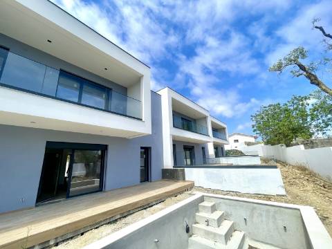 Moradia T4 num condomínio em Manique, Cascais
