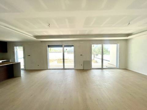 Moradia T4 num condomínio em Manique, Cascais