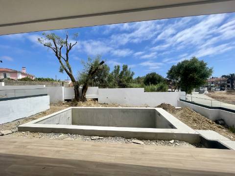 Moradia T4 num condomínio em Manique, Cascais