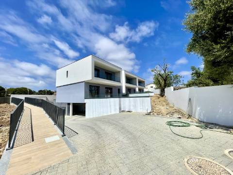 Moradia T4 num condomínio em Manique, Cascais