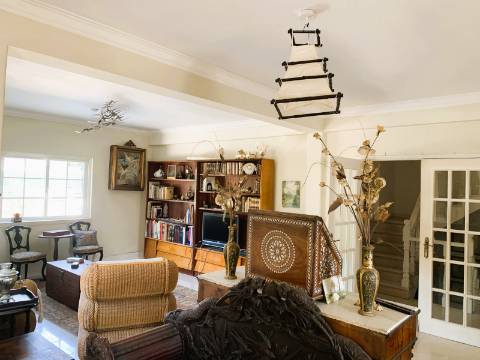 Moradia GeminadaT4 em Albarraque