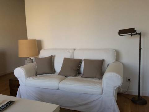 Apartamento T1 com Vista Mar no Estoril