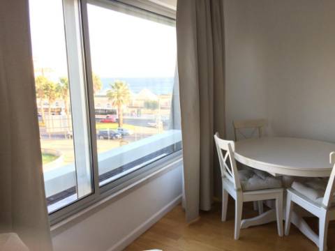 Apartamento T1 com Vista Mar no Estoril