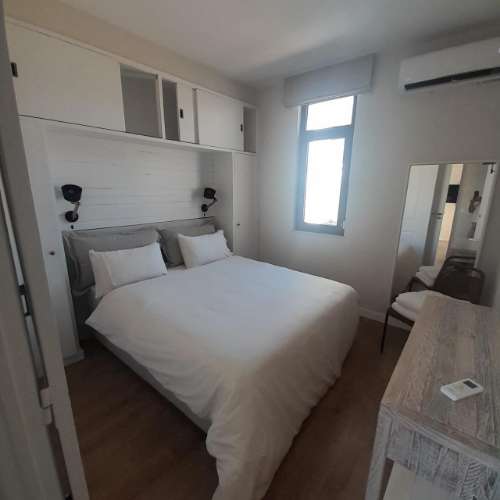 Apartamento T2 Mobilado com Vista Mar