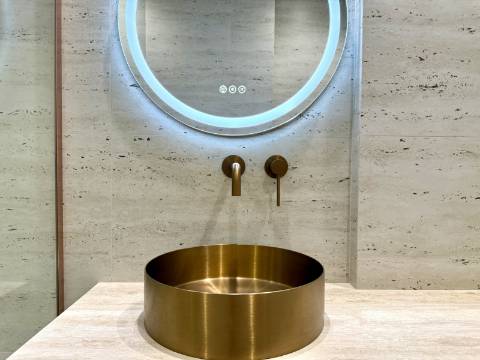 Apartamento T2 totalmente remodelado no Monte Estoril.