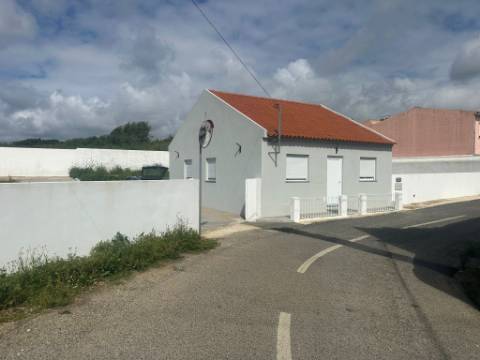 Moradia T3 Remodelada em Torres Vedras