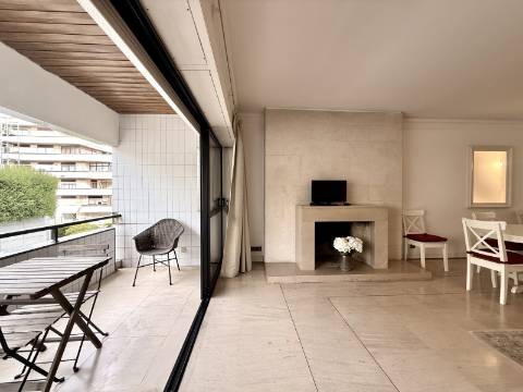 Apartamento T1 em frente ao Casino Estoril