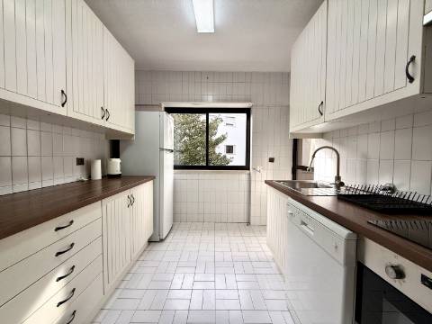 Apartamento T1 em frente ao Casino Estoril