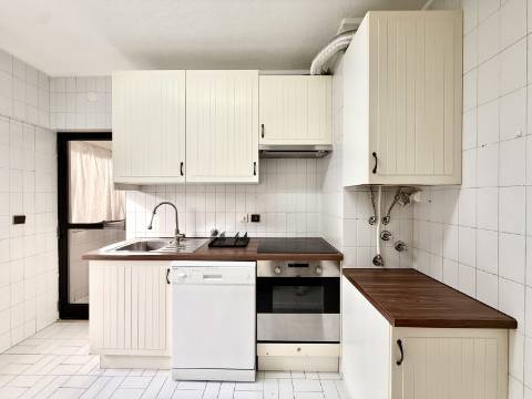 Apartamento T1 em frente ao Casino Estoril