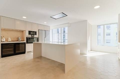 Triplex Penthouse T4 Contemporânea nas Avenidas Novas, Lisboa