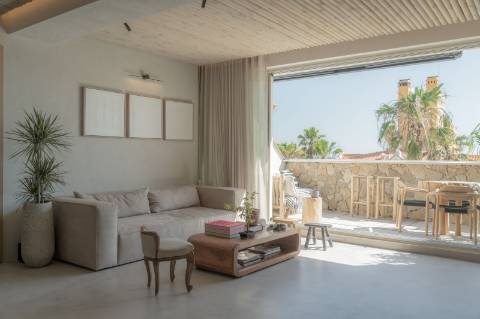 Penthouse T2 com vista mar na Azarujinha, Estoril