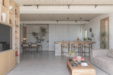 Penthouse T2 com vista mar na Azarujinha, Estoril