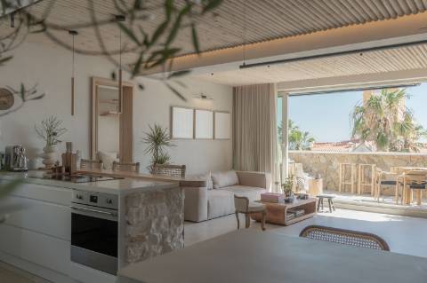 Penthouse T2 com vista mar na Azarujinha, Estoril