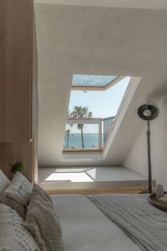 Penthouse T2 com vista mar na Azarujinha, Estoril