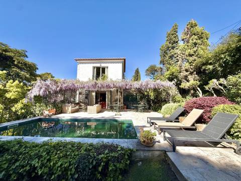 Moradia T5 com Vista Mar no Estoril