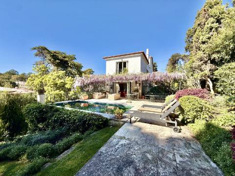 Moradia T5 com Vista Mar no Estoril