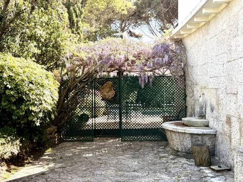 Moradia T5 com Vista Mar no Estoril