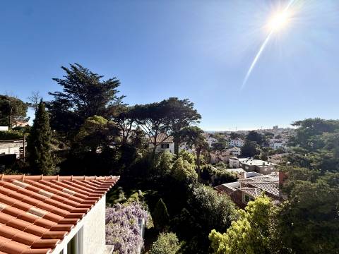 Moradia T5 com Vista Mar no Estoril