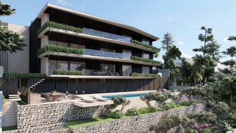 Apartamento T4 com Vista Mar, Terraço, Jardim e Piscina em Cascais