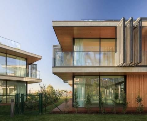 Moradia T4+1 com Jardim e Piscina no Condominio Privado na Guia, Cascais