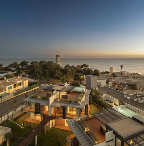 Moradia T4+1 com Jardim e Piscina no Condominio Privado na Guia, Cascais