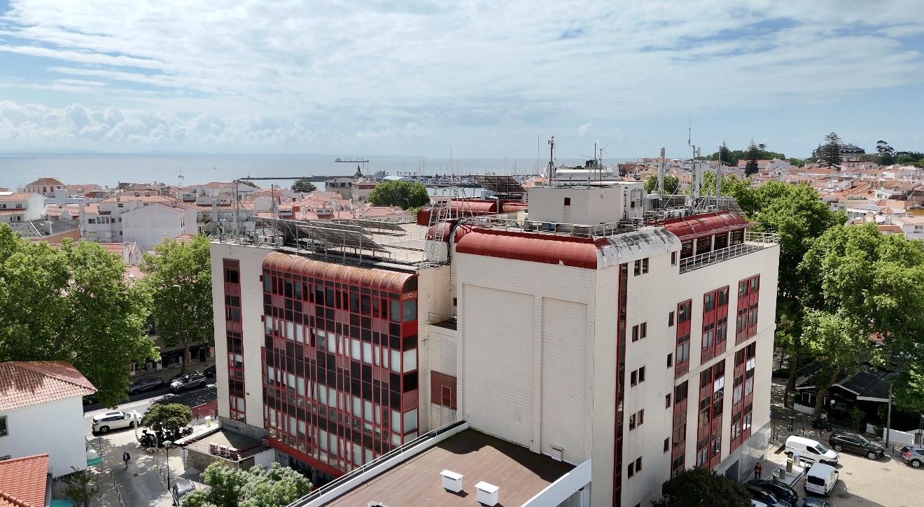 Prédio remodelado com 5 frações no Centro Histórico de Cascais.