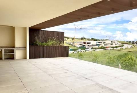 Penthouse T4 na Quinta Marques Gomes