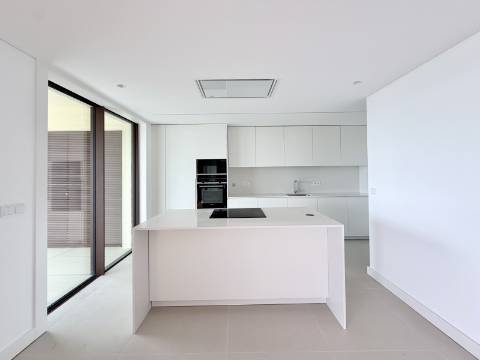 Penthouse T4 na Quinta Marques Gomes