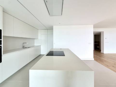 Penthouse T4 na Quinta Marques Gomes