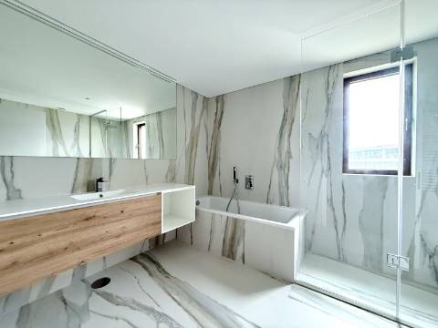 Penthouse T4 na Quinta Marques Gomes